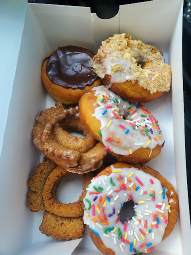 Elite Donuts - Visual
