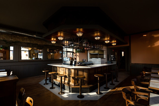 Uncle Wolfie's Breakfast Tavern