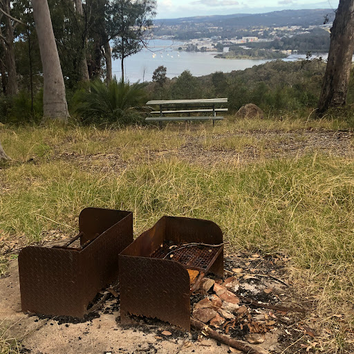 Holmes lookout Gallery - Australia