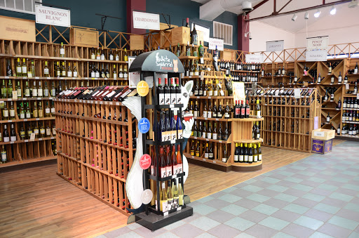 Paris West Wood Wines & Liquor - Thumbnail