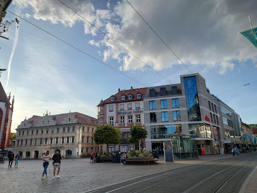VR-Bank Würzburg, Geldautomat s.Oliver Würzburg-Oberer Markt - Thumbnail