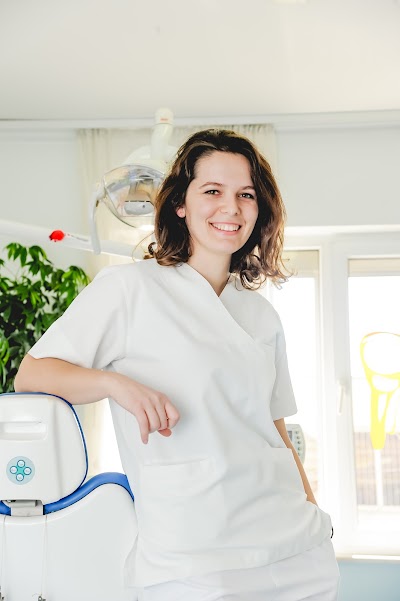 Photos of Mirdita Dental ( klinika dentare )