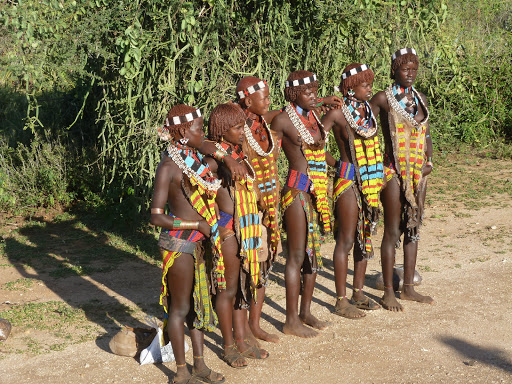 Mayke Tours