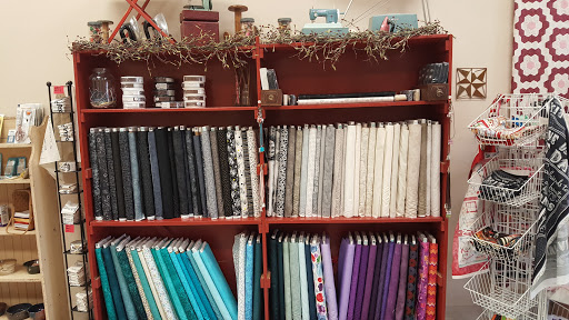 Moonlight Stitching Studio & Sisters Retreat - Thumbnail