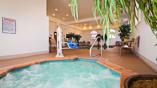 Best Western Plus Deer Park Hotel and Suites by null