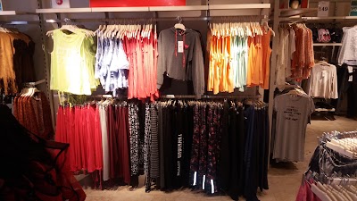 Photos of Defacto K&eacute;nitra