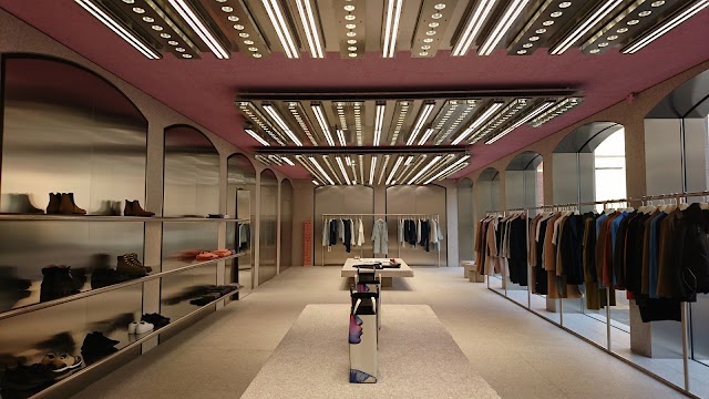 Acne Studios Piazza del Carmine