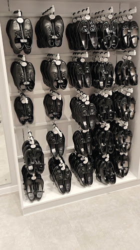 Reviews of Clarks in Swindon - Shoe store