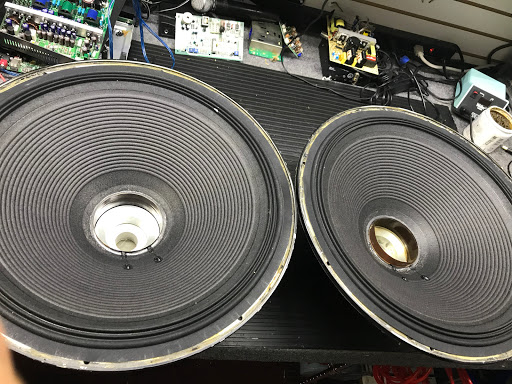 Mario Extreme Electronics - Visual