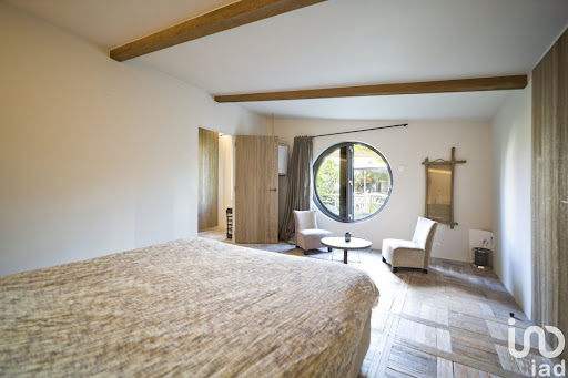 Aurélie Brouaye IAD immobilier Arcueil - Thumbnail