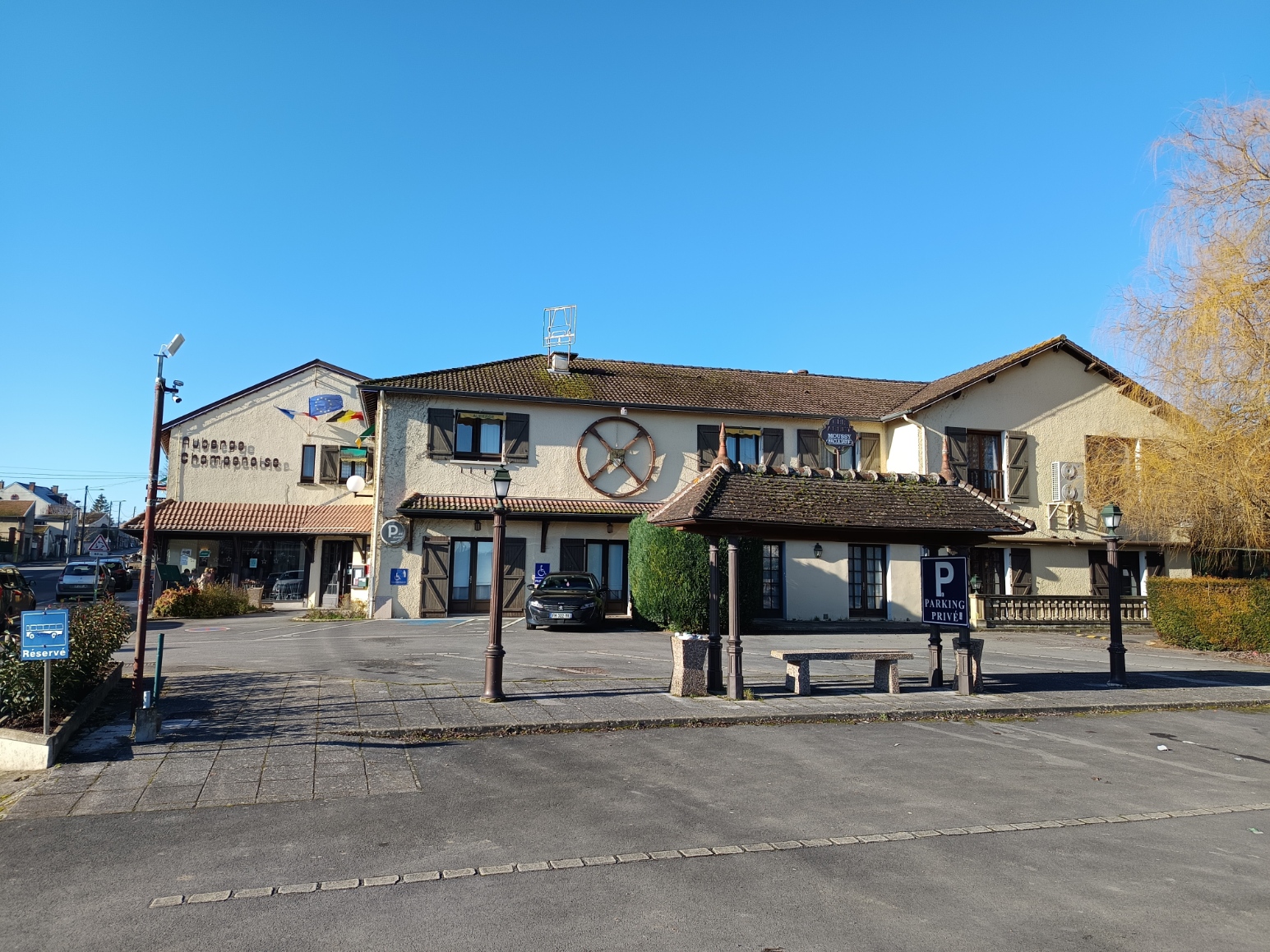 Auberge Champenoise - Housity