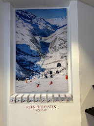 Photo n°12 de Point de vente forfait de Val Village - ski pass office à Val-d'Isère (Centre commercial)