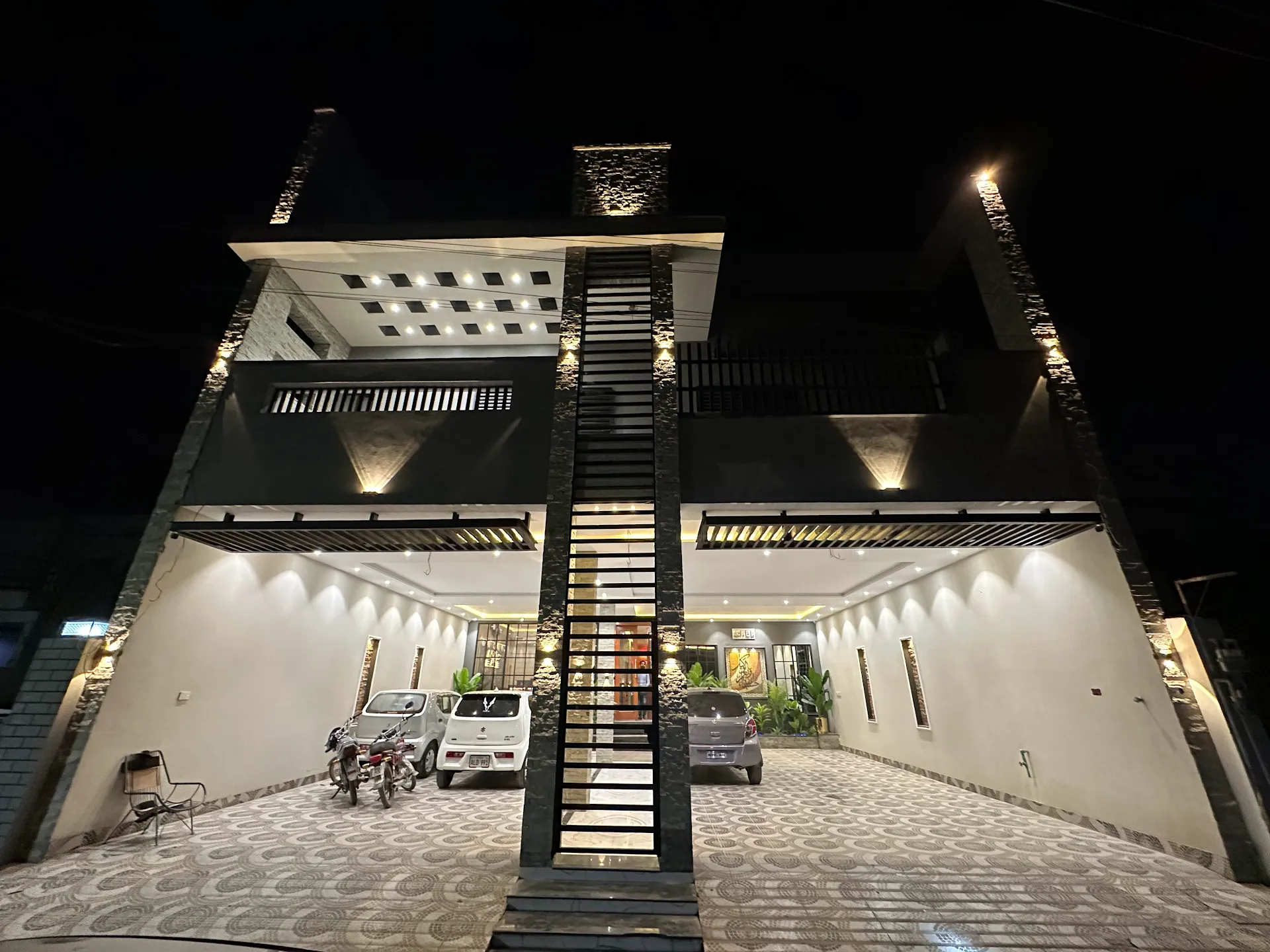MULTAN SWISS HOTEL