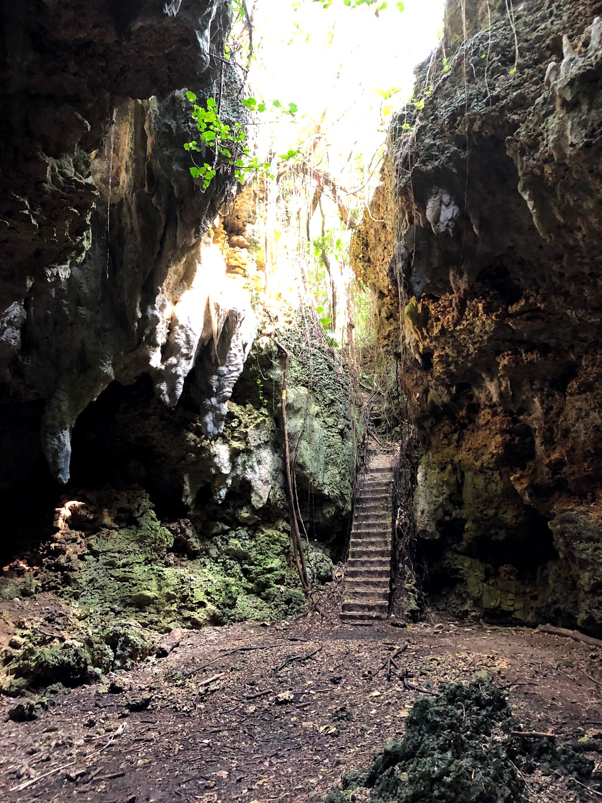 旅フォト 宮古島最強のパワースポット 史跡 ヌドクビアブ 宮古島 大佐フォトが投稿した記事 Lemon8