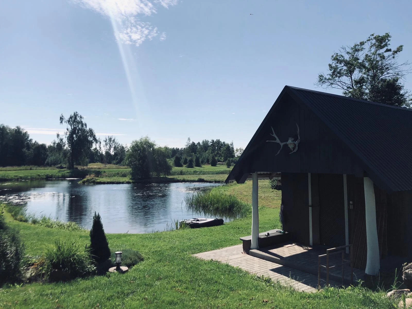 "Dzeņu mājas"