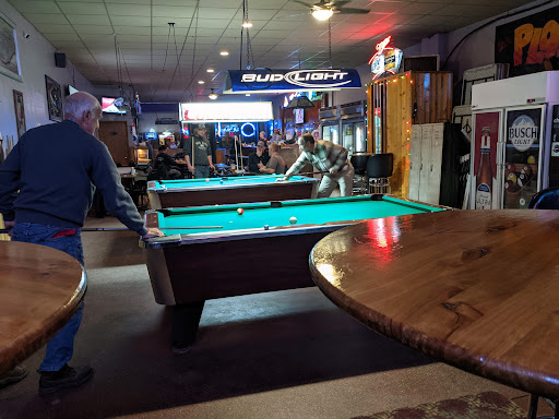 Ratzo's Pool Hall - Visual