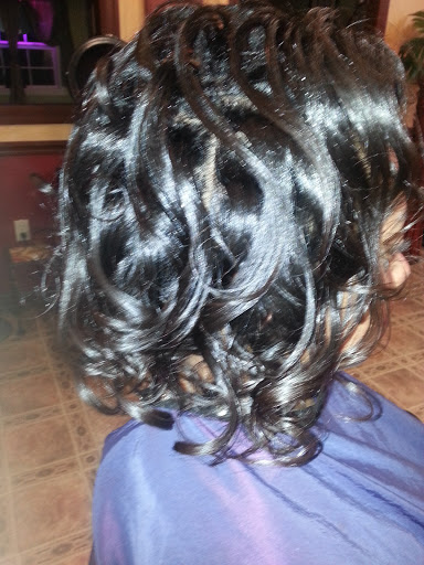 Sisters N Effect Salon & Boutique