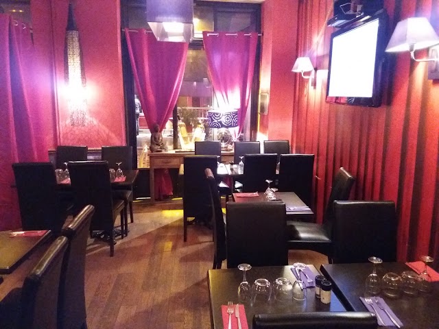 Restaurant L'entree Des Artistes