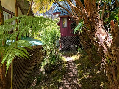 Ferny Hollow: Romantic Rainforest Cottage