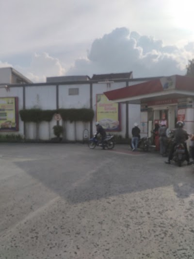 Photos of Pertamina gas station 34-40236