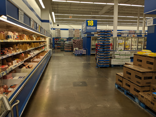Wholesale Club Forwell Creek Road Logo