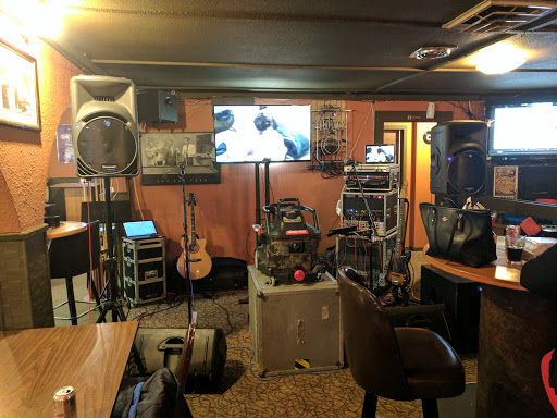 Mr Jim's - Visual