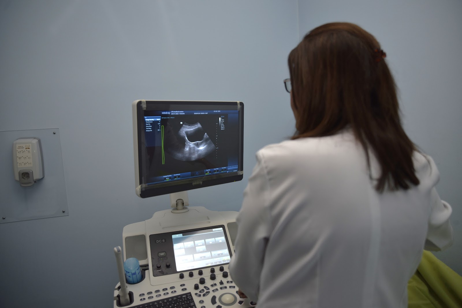 Dr. Sunita Arora - Gynecologist in Dubai - صورة 2