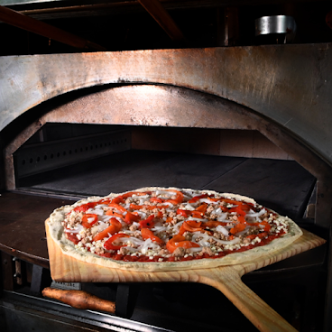 Metropolitan NY Pizza+Burgers+Cocktails by null