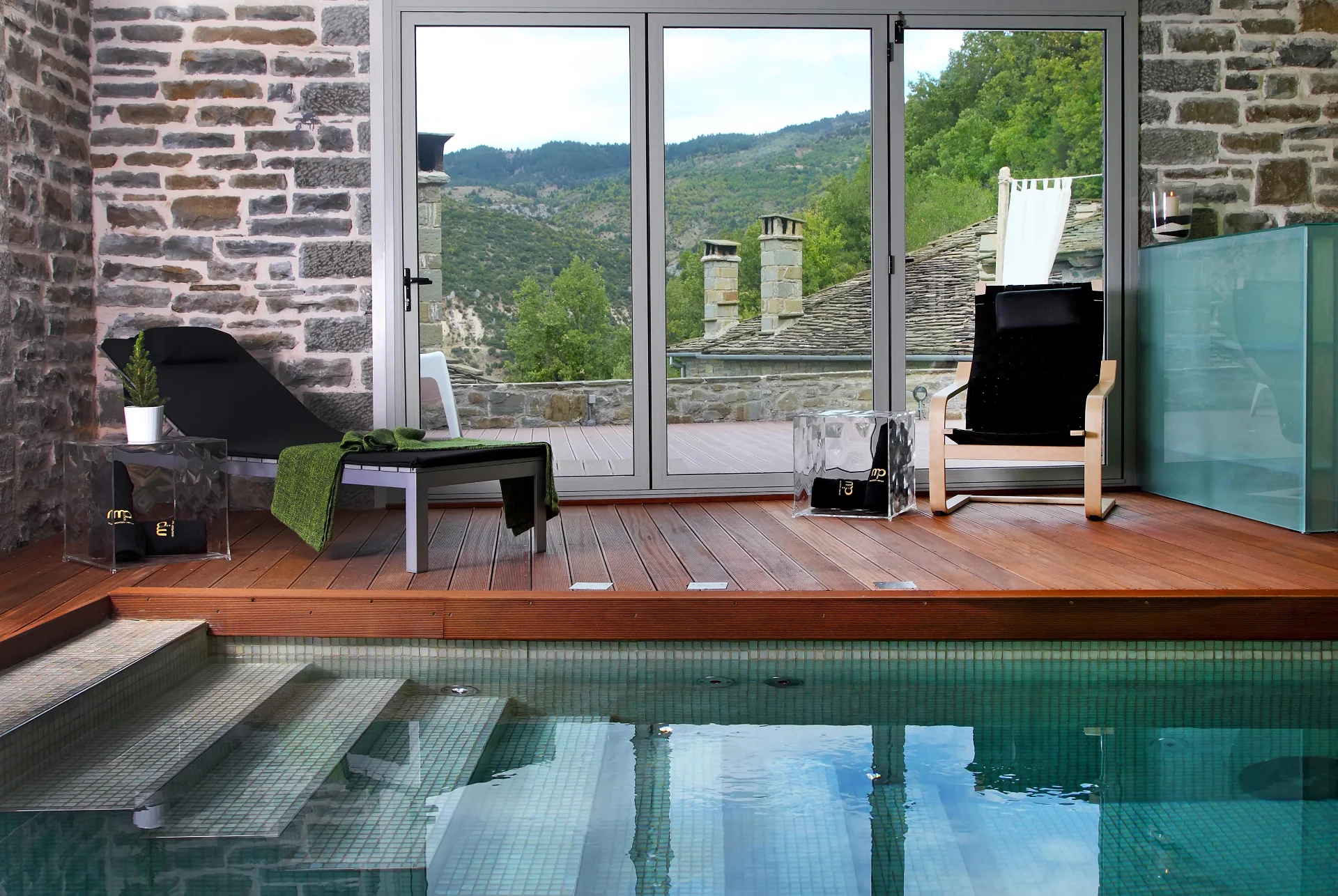Mikro Papigo 1700 Hotel & Spa