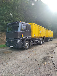 Photo n°11 de STC ( société transports Claude ) à Carhaix-Plouguer (Société de transport routier)