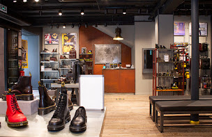 Photo n°12 de Dr. Martens à Strasbourg (Magasin de chaussures)