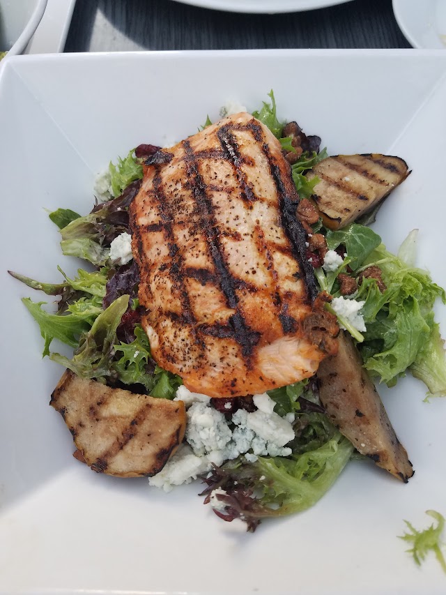 Sip Wine Bar and Kitchen