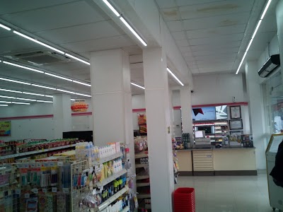 Photos of 7-Eleven Hayam Wuruk