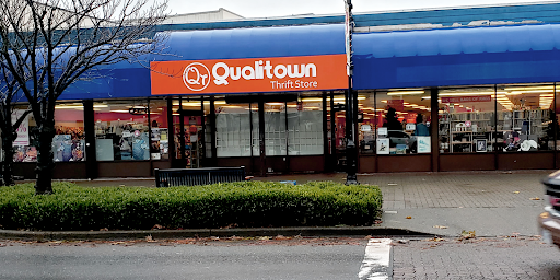 Qualitown Store