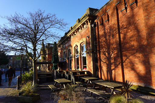 Lytham - Visual