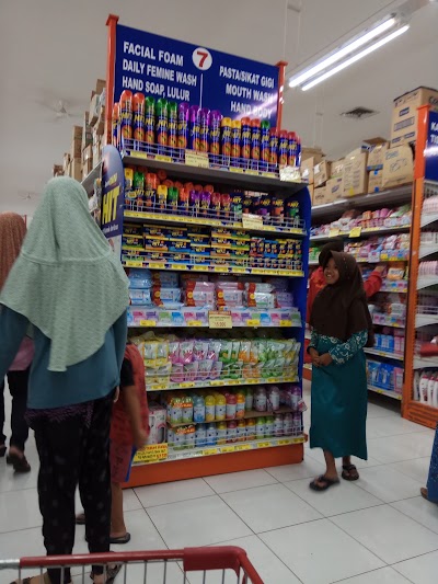 Photos of Mall Tembok Luwung