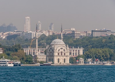 Photos of Dolmabah&ccedil;e Mosque