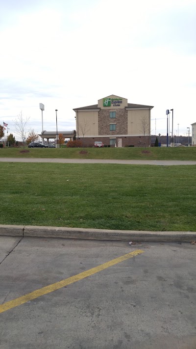 Photos of Holiday Inn Express & Suites Youngstown West - Austintown