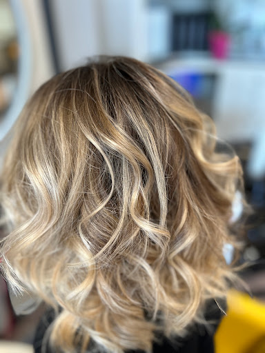 Hairparade – Adelina Soreanu - Thumbnail