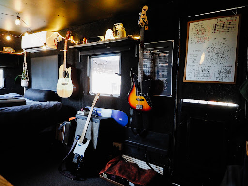 Guitar Lessons with Jaime Logo