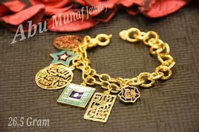 Photos of Abu Munaf gold jewelry