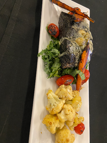 Nipsey's Restaurant & Lounge by null