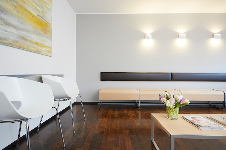 Dr. med. Peyman Bahmani | Gynäkologie & Geburtshilfe