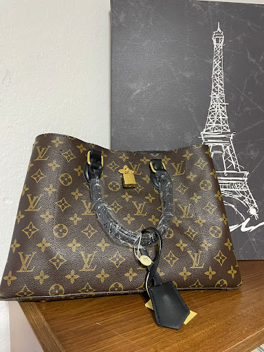 OZZIE’s Closet Gallery - United States