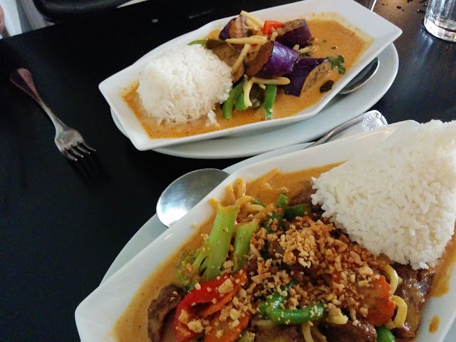 Khao Sarn Thai
