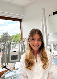 Photo n°1 de Céline Védrenne à Champigny-sur-Marne (Orthodontiste)