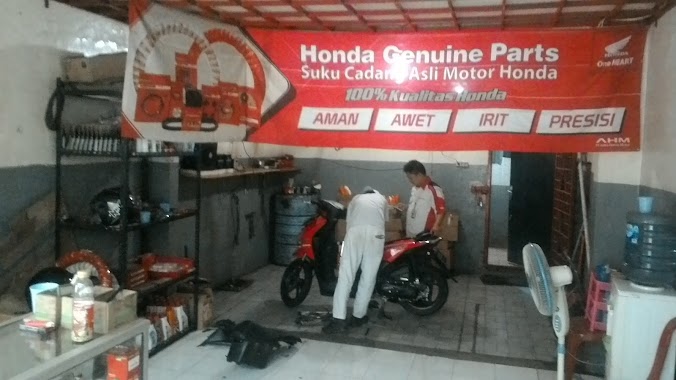 Bintang Motor, Author: Bintang Motor