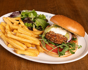 Photo n°4 de Au Bureau - Pub et Brasserie Douai Centre Ville à Douai (Bar sportif)