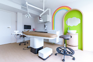 Photo n°2 de Dr Camille DAGORNE - Dentiste Pédiatrique à Antibes (Dentiste pédiatrique)