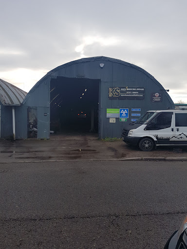 KS Motors Wiltshire Ltd - Thumbnail